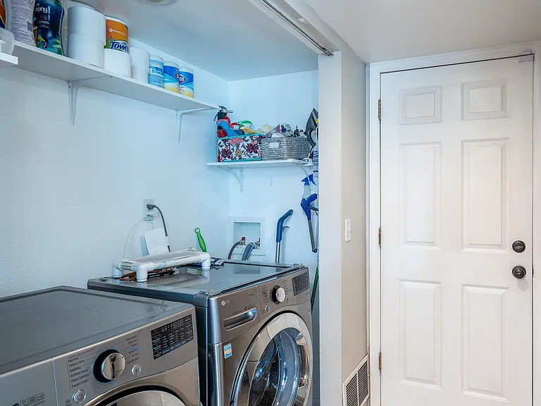 857 Regent Ct — Photo 9