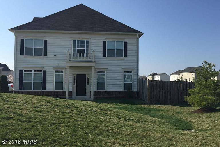 1st image of 100 Prestwick Ln