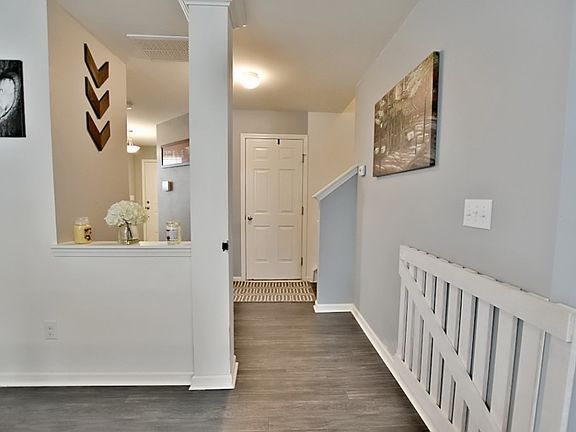 2nd image of 6041 Halliwell St