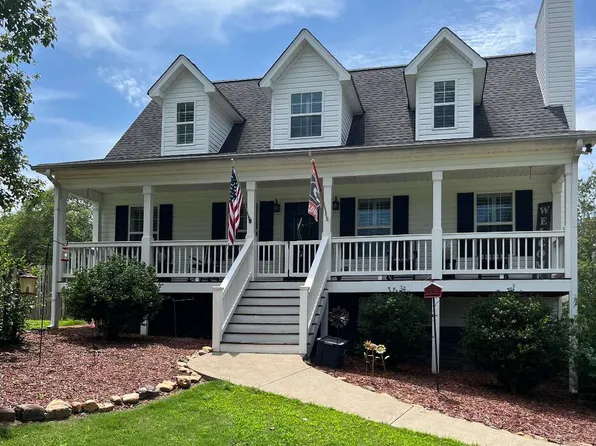 Jacobs Bnd, Talking Rock, GA 30175