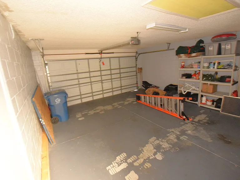 500 Lake Charles Dr — Photo 34