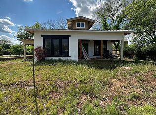 536 N Live Oak St, Mason, TX 76856