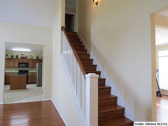 5th image of 286 Dawns Way