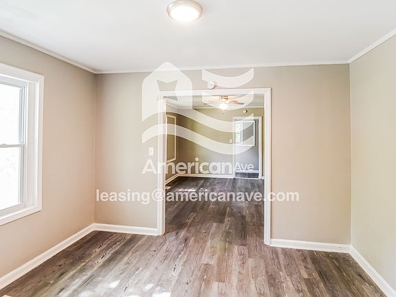1674426_005_dining_room_13714243.jpg