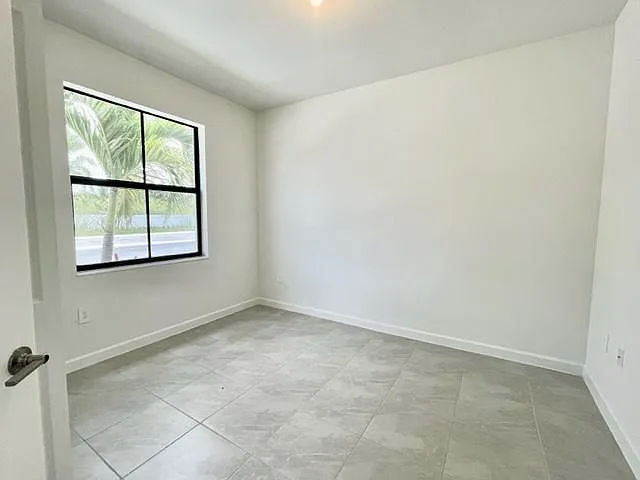 11719 SW 246th Ter — Photo 4