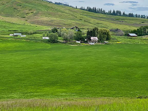 2nd image of 2694 Bridgeman Rettinger Rd