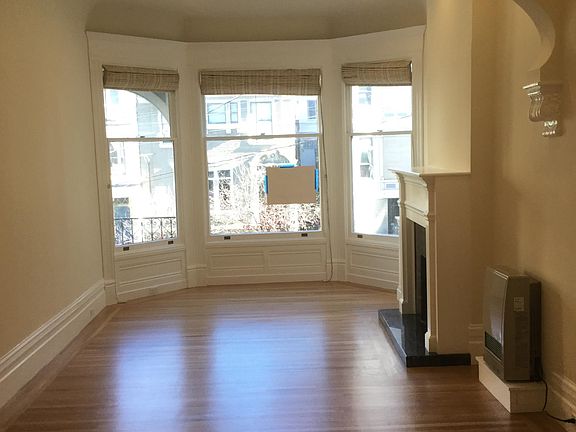 2nd image of 2621 Laguna St APT 1