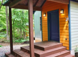 1010 Dimmocks Mill Rd, Hillsborough, NC 27278