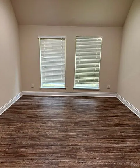 16923 Lumberton Dr — Photo 14