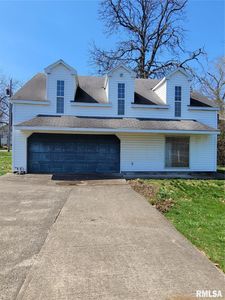 1 Crawford Ct, Paris, IL, 61944