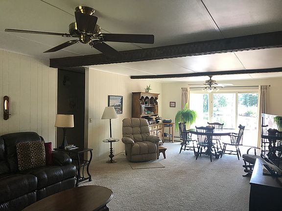 COMBINED LIVING/DINING ROOM