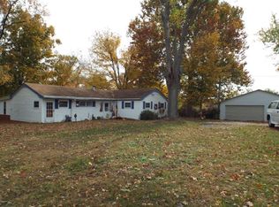 6048 Giant City Rd, Carbondale, IL 62902