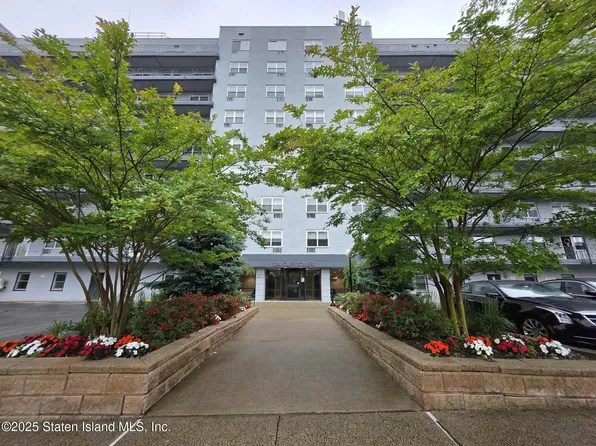 20 Cliff St APT 2H, Staten Island, NY 10305