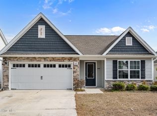 624 Aurora Pl, Hampstead, NC 28443