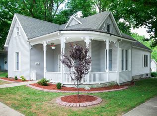 611 Fairfax St, Carlyle, IL