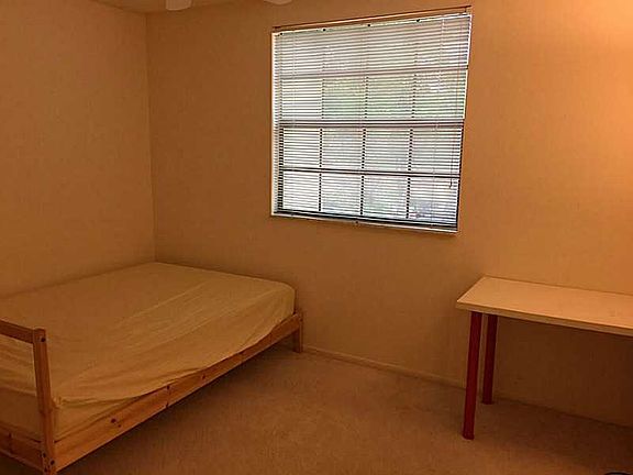 4th image of 20907 Leeward Ct #2525