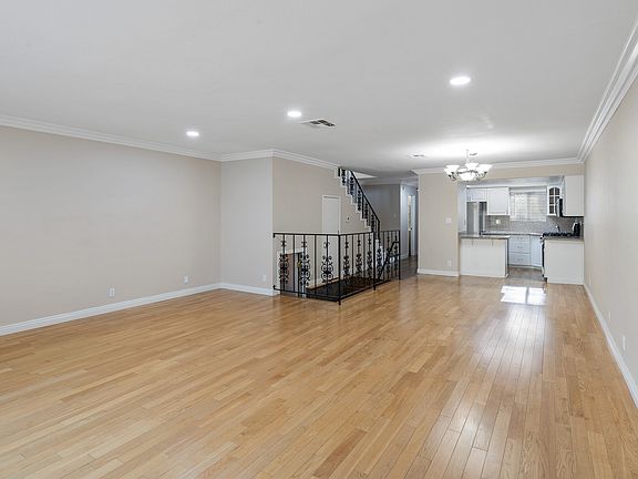 4th image of 444 E Verdugo Ave APT 11