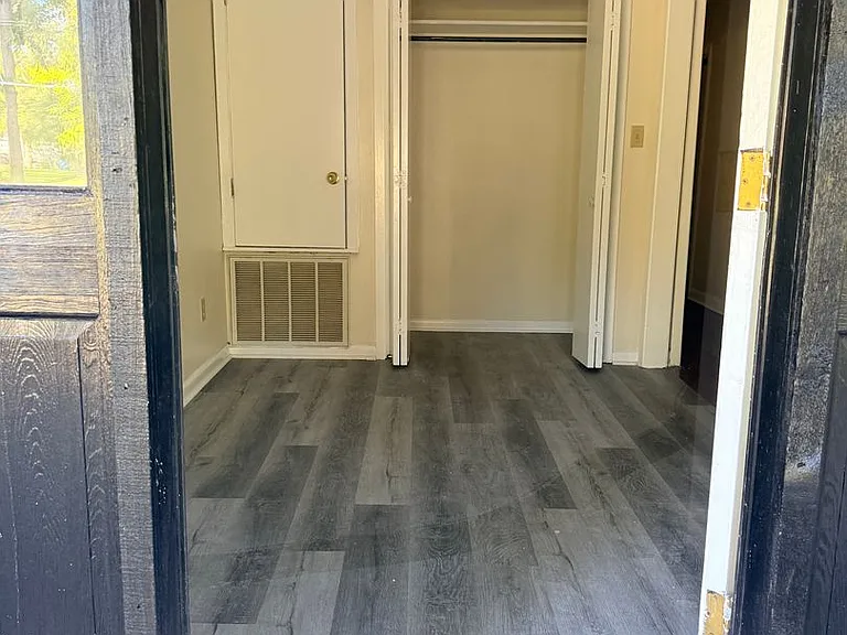 117 Louise Ln — Photo 4
