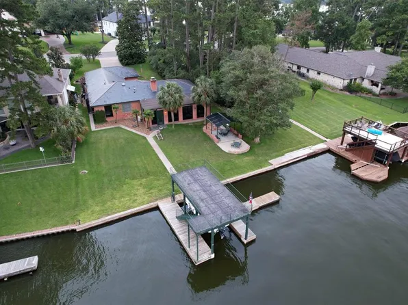 14120 Lakepoint Drive, Willis, TX 77318