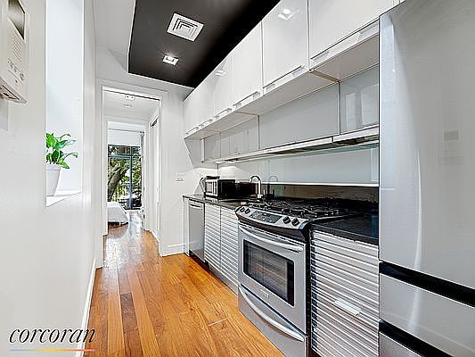 4th image of 821 Halsey St #2A