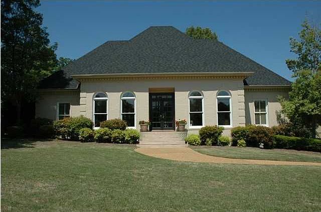 313 Woodward Rd