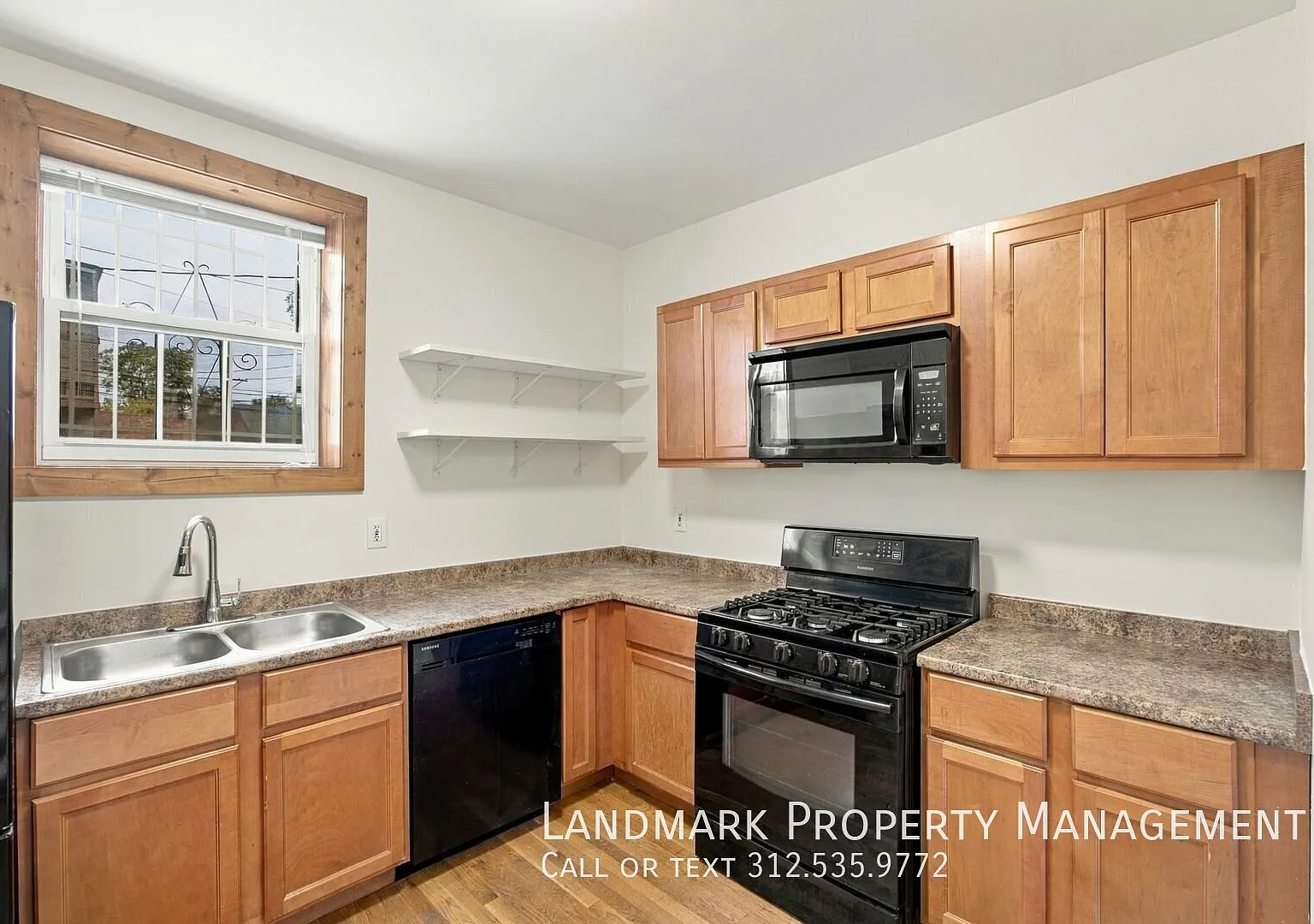 1340 N Rockwell St Unit 1 — Photo 4