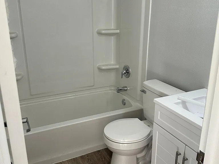 8916 W National Ave #1 — Photo 2