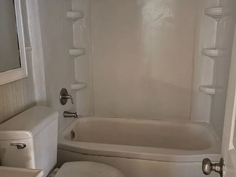 2860 Charleston Dr — Photo 6