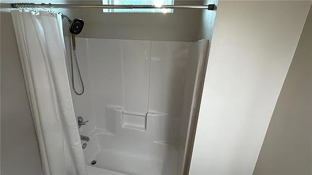 6079 Saint Anthony Ave — Photo 11