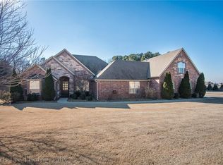 5289 E Maywood Rd, Fayetteville, AR 72703
