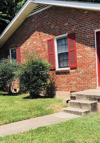 1st image of 2536 Glenrose Ave #A