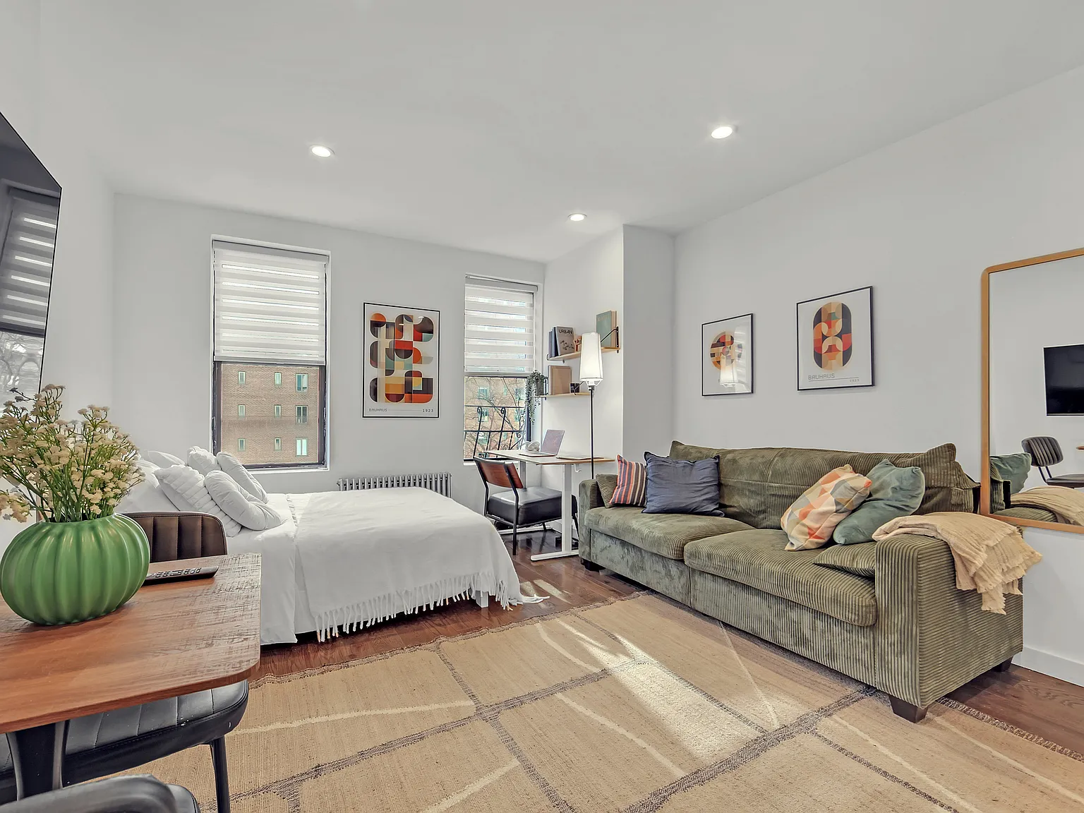 534 East 14th Street — Photo 3