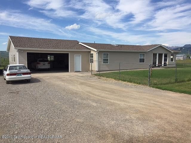 1st image of 176 Worton Ln