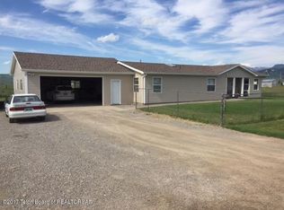 176 Worton Ln, Auburn, WY 83111