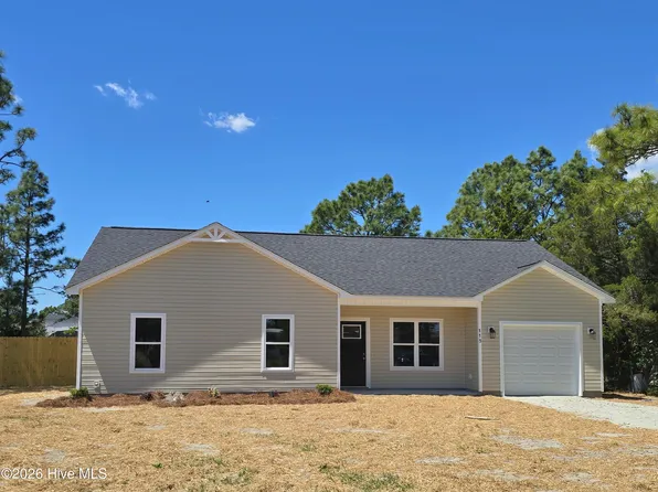 113 N King Street, Hubert, NC 28539
