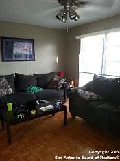 3rd image of 1927 Candlelight Ln