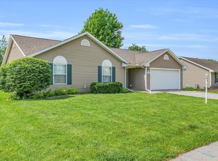 701 Northgate Dr, Saint Joseph, IL 61873