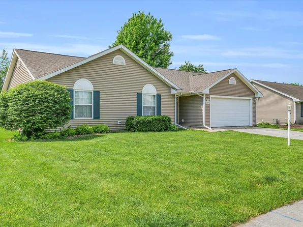 701 Northgate Dr, Saint Joseph, IL 61873