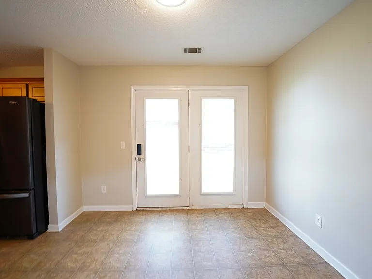134 Mustang Dr — Photo 7