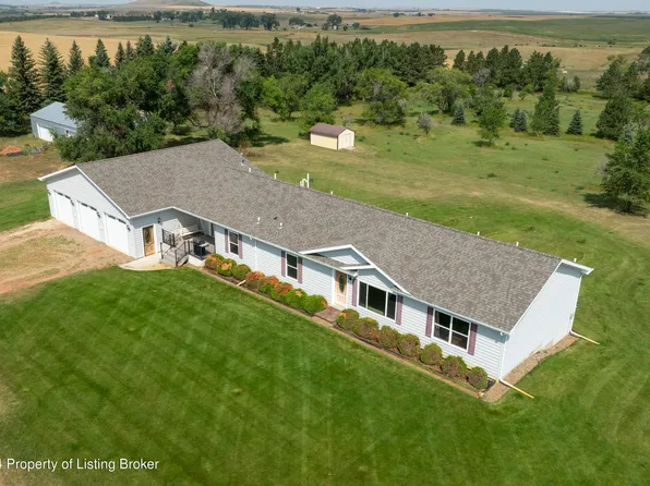 10487 32k St SW, Dickinson, ND 58601
