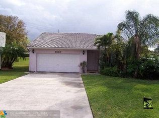 5597 American Cir, Delray Beach, FL 33484