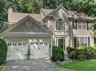 325 Kinner Cir, Alpharetta, GA 30004