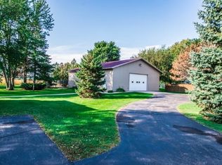 5546 Highway 19 Blvd, Cannon Falls, MN 55009
