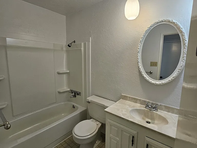 1603 California Trl — Photo 9