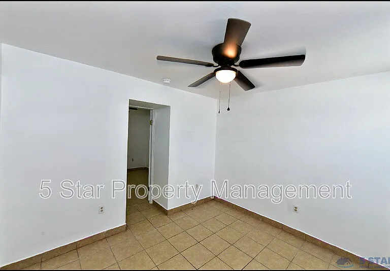 1908B Olive Ave — Photo 17