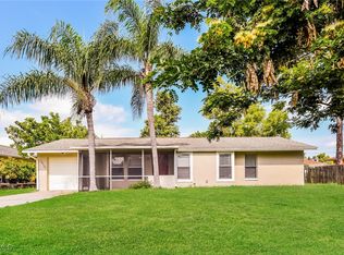 18608 Sebring Rd, Fort Myers, FL 33967