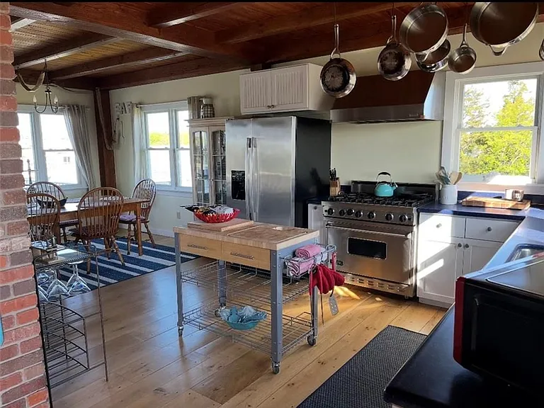 41 Breach Dr — Photo 2