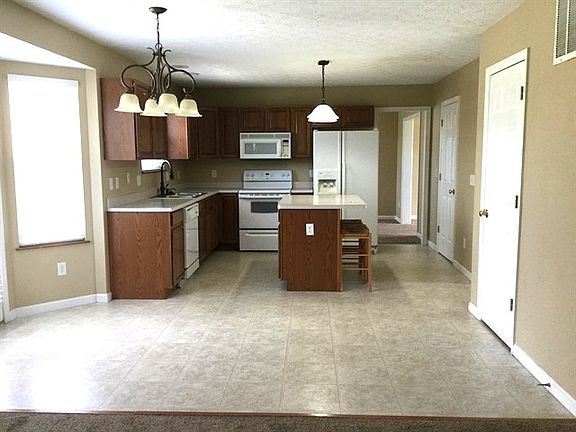 2nd image of 105 Daniel Dr