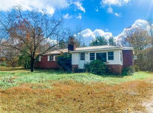 131 Whetstone Rd, Mountain Rest, SC 29664
