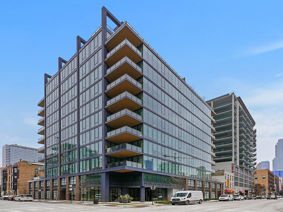 1st image of 366 W Superior St #1001-1004